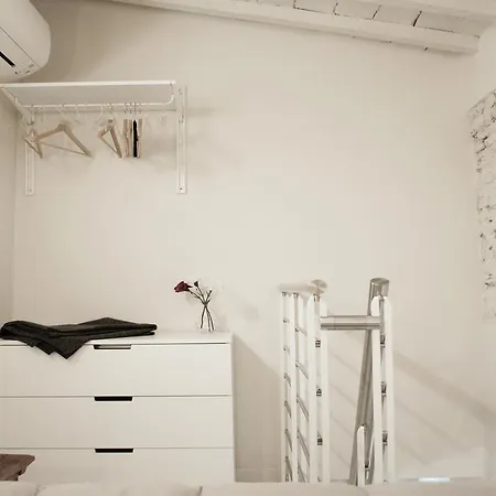 شقة A Dream In *